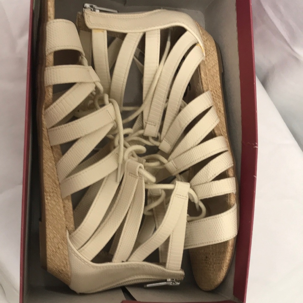 Merona sandals size 7